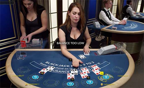 Live blackjack-bord på Playamo.